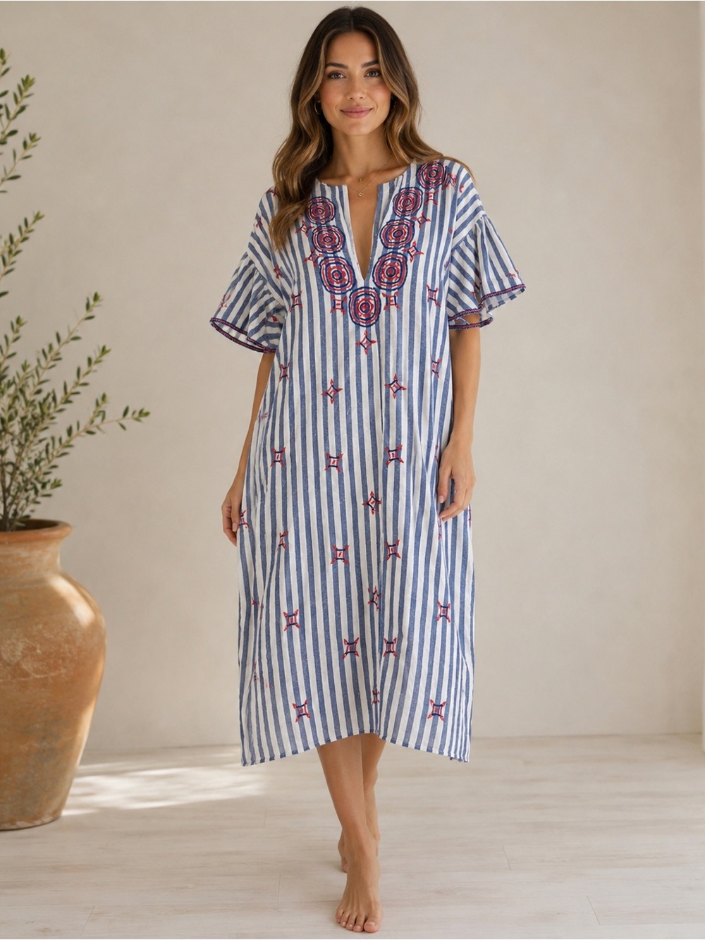 Nimo with Love Embroidered linen Caftan Size S perfect condition smoke pet free